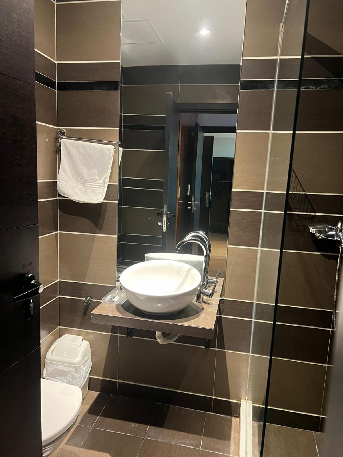 Art House Hotel Луанда Екстериор снимка