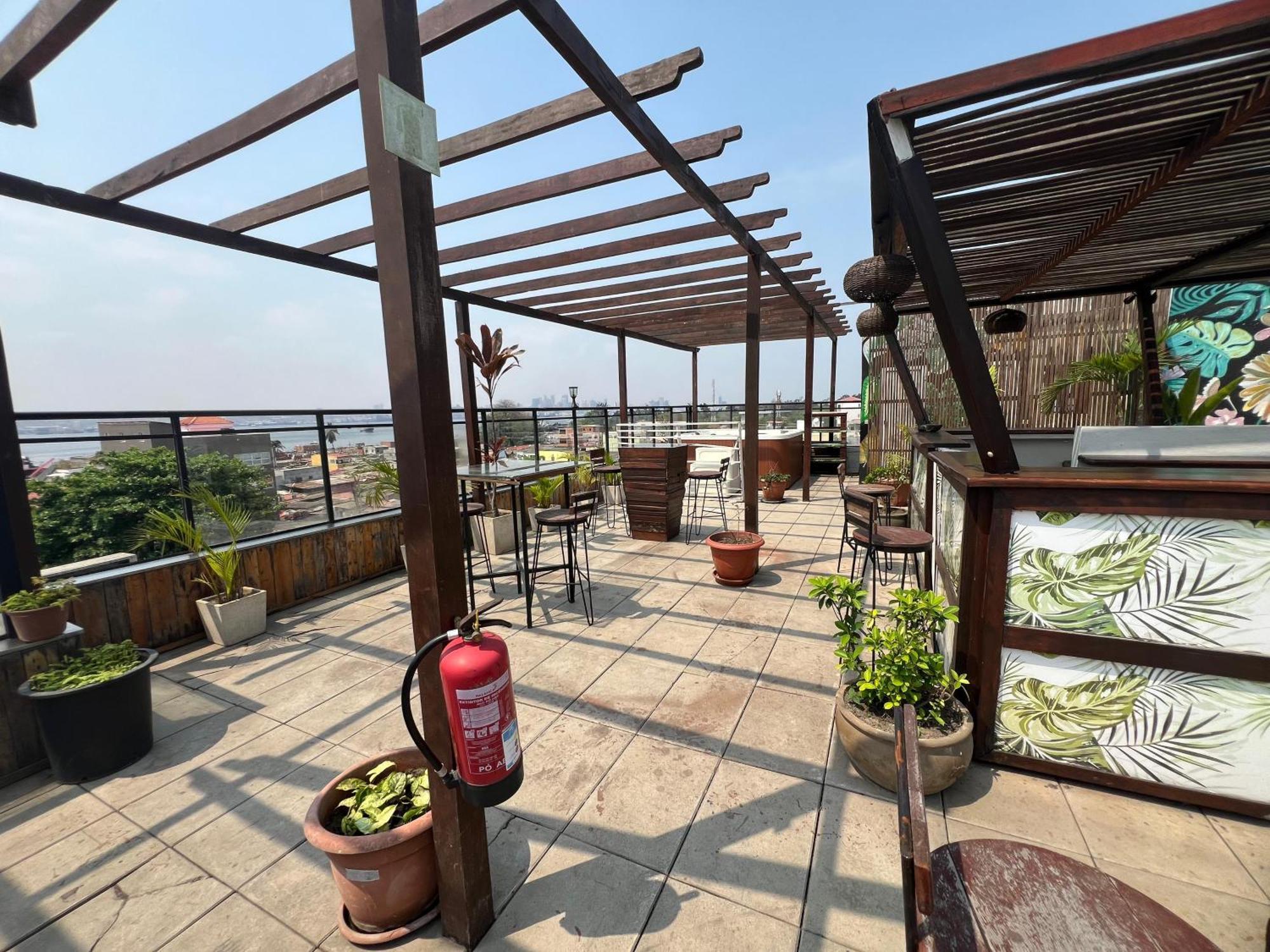 Art House Hotel Луанда Екстериор снимка
