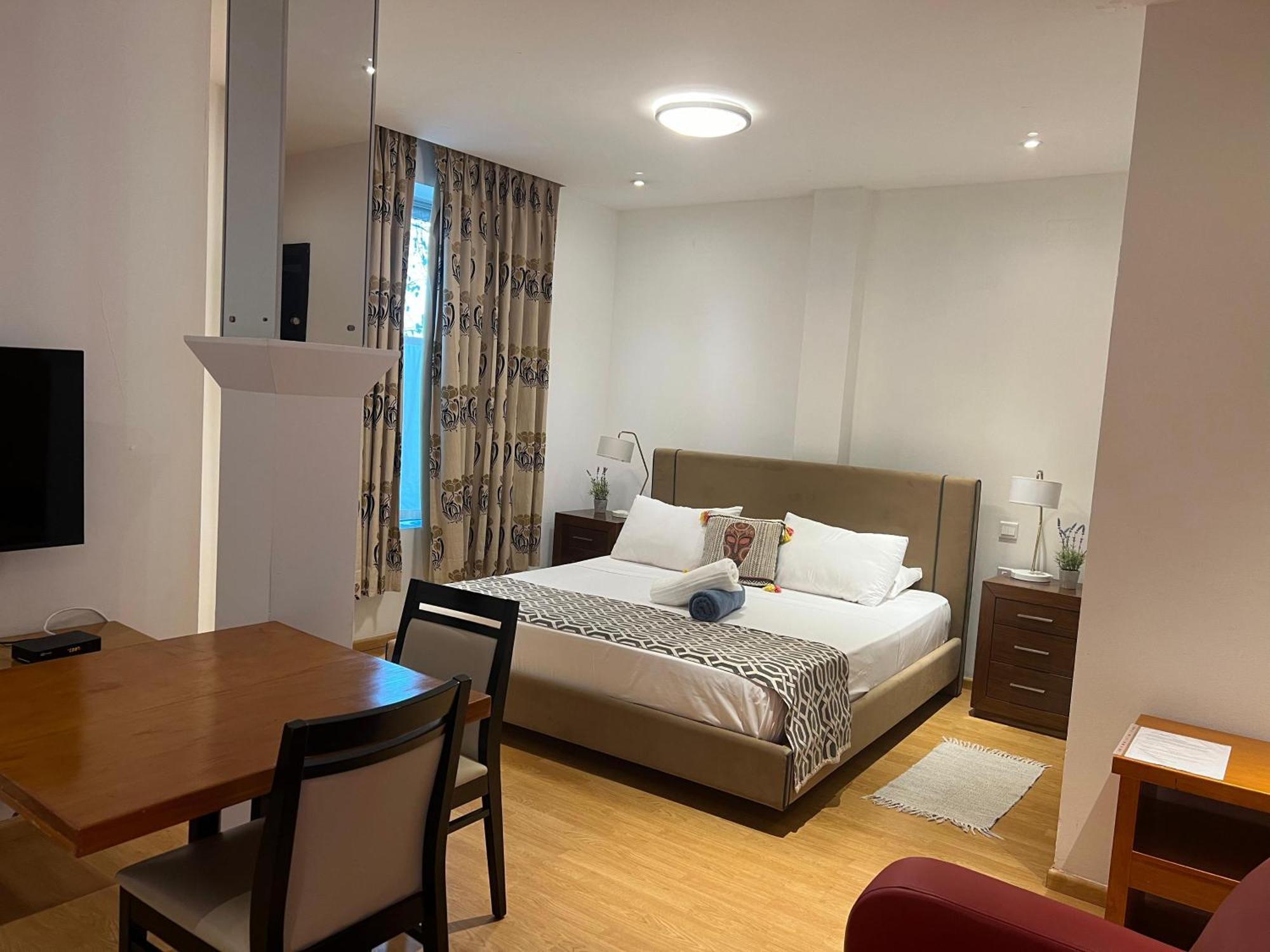Art House Hotel Луанда Екстериор снимка